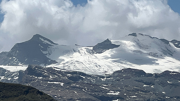 Schneefreies Gletscherskigebiet Zermatt